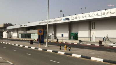 Suudi Arabistan'ın Cizan ve Necran kentlerindeki havalimanları, Yemen'deki Husilerle çatışmaların