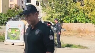 Iğdır’da güvenlik güçlerince fünye ile kontrollü şekilde patlatılan şüpheli valiz