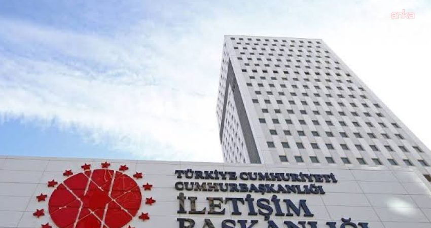 İletişim Başkanlığı: “Fon Koordinasyon Kurulu’nda 1 milyon TL’ye kadar ara ödemeler için teknik hazırlıklar ele alındı” Cumhurbaşkanlığı İletişim Başkanlığı'ndan yapılan açıklamaya göre, Cumhurbaşkanı Yardımcısı başkanlığında gerçekleştirilen Dördüncü