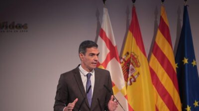 İspanya Başbakanı Pedro Sanchez, parlamentoyu feshederek 29 Kasım’da erken genel