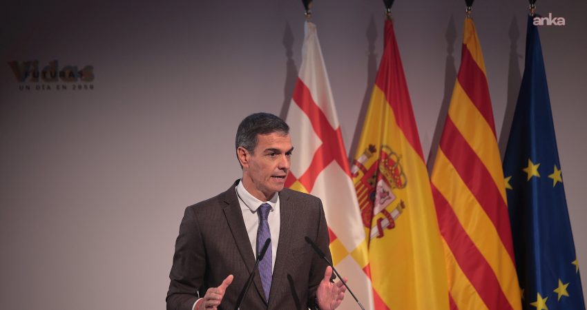 İspanya hükümeti, geçen hafta parlamentoda reddedilerek Başbakan Pedro Sanchez'in 29
