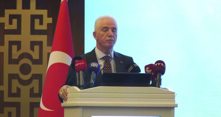 İstanbul Valisi Davut Gül: Aslında o kadar büyük bir sel geldi ki 7 değil bugün Allah muhafaza farklı rakamları konuşuyor olabilirdik İstanbul Valisi Davut Gül, Marmara Havzası Havza Su Kurulu Toplantısı'nda