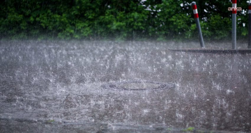 Meteoroloji Genel Müdürlüğü, Marmara bölgesinde devam eden yağışların, İstanbul'un özellikle