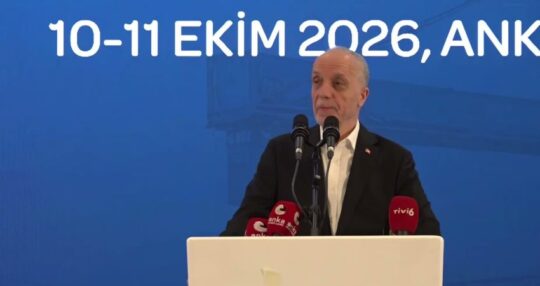 İYİ Parti Emek Çalıştayı… Ergün Atalay’dan fon krizi değerlendirmesi: “Bedeli ödenmeden, hesabı verilmeden kimse bu işlerin altından kalkamaz” Türk-İş Konfederasyonu Genel Başkanı Ergün Atalay, "Kısa bir zaman evvel