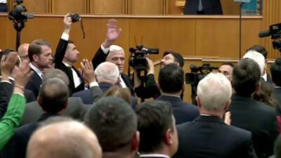 İYİ Parti Genel Başkanı Müsavat Dervişoğlu, fon krizine ilişkin, "Erdoğan