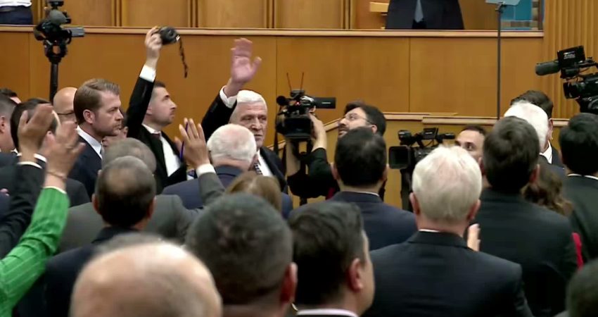 İYİ Parti Genel Başkanı Müsavat Dervişoğlu, fon krizine ilişkin, "Erdoğan