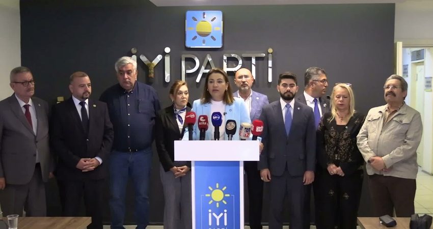 İYİ Parti İzmir İl Başkanı Ülkü Doğan, İzmir Büyükşehir Belediye