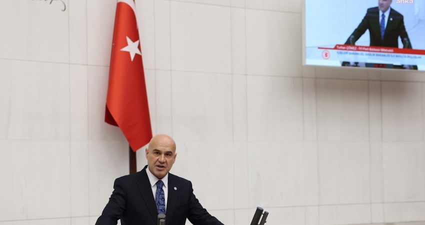 İYİ Parti Grup Başkanvekili Turhan Çömez, Fatma Betül Sayan Kaya’nın