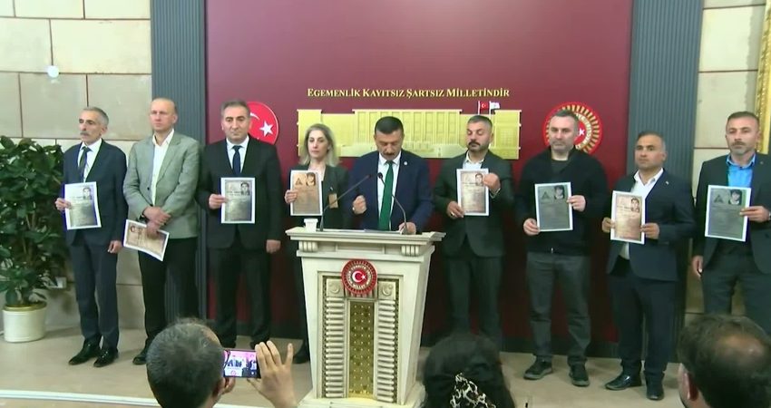 İYİ Partili Türkoğlu’ndan staj ve çıraklık sigortası çağrısı: “Staj başlangıç süresi emeklilik için baz alınmalı” İYİ Parti Bursa Milletvekili Yüksel Selçuk Türkoğlu, staj ve çıraklık