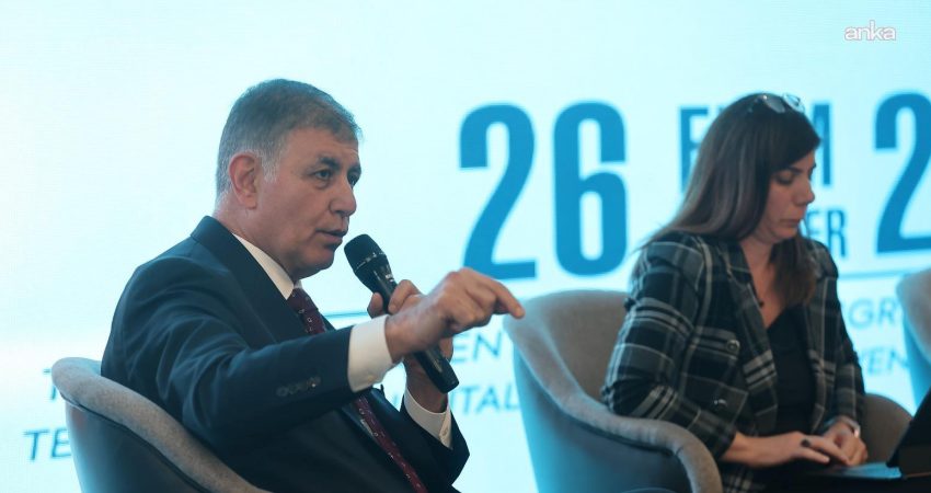 İzmir Büyükşehir Belediye Başkanı Cemil Tugay, Gaziantep Büyükşehir Belediyesi ev