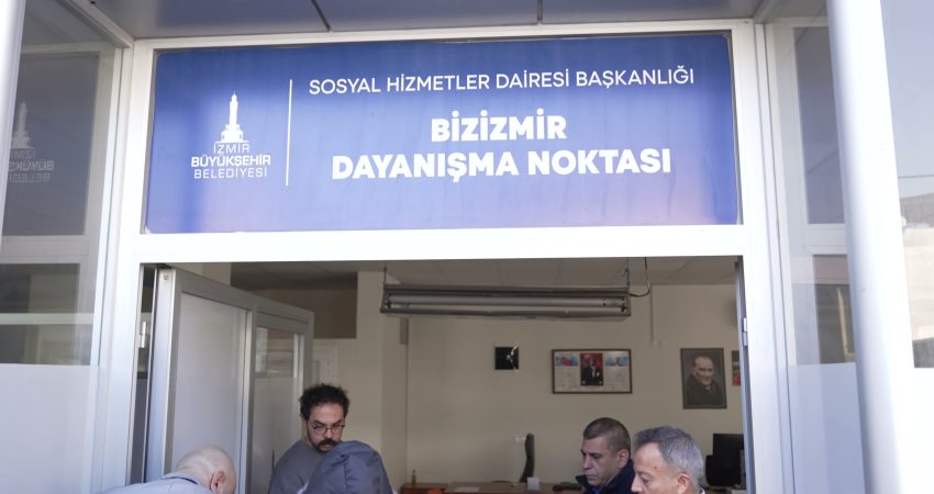 İzmir Büyükşehir Belediyesi, kent genelindeki 12 dayanışma noktası ve 3