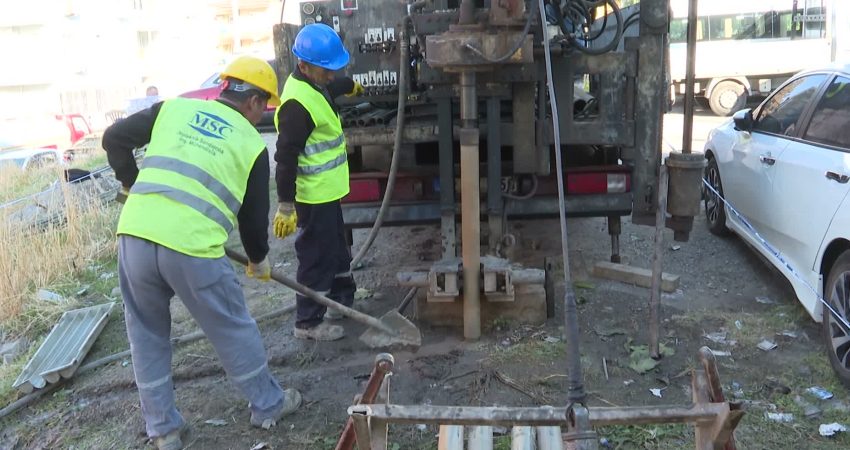 İzmir, depreme bilimsel verilerle hazırlanıyor İzmir Büyükşehir Belediyesi, 30 Ekim 2020 depreminin ardından kentin deprem