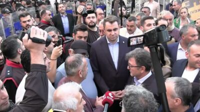 İzmir Emek ve Demokrasi Güçleri, belediye başkanlarının parti değiştirmesine yönelik tepkilerini