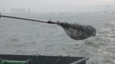 İzmir Büyükşehir Belediyesi, yağışların ardından dereler ve yağmur sularıyla birlikte
