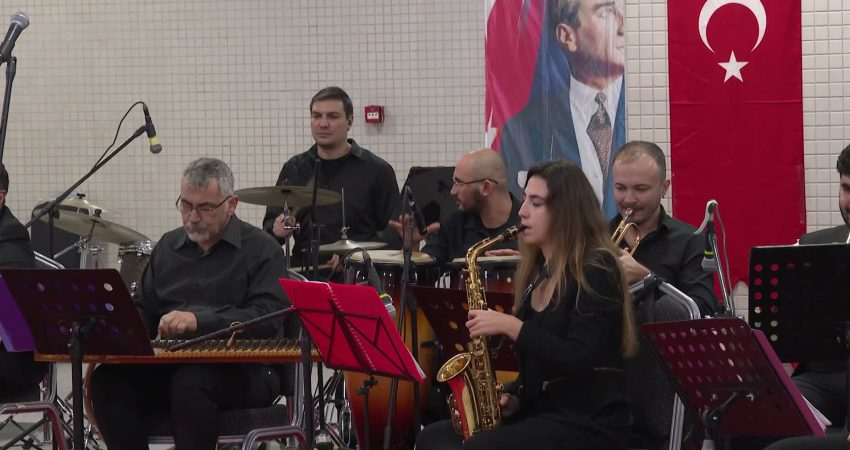 İzmir Büyükşehir Belediyesi tarafından kentin kültür-sanat yaşamına kazandırılan Smyrna Ensemble,