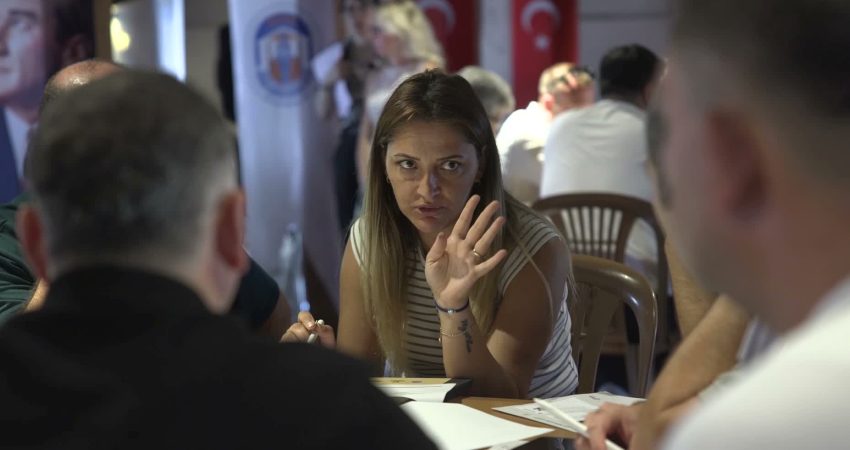 İzmir Büyükşehir Belediyesi’nin haziran ayında başlattığı Yurttaş Meclisi buluşmaları, 30