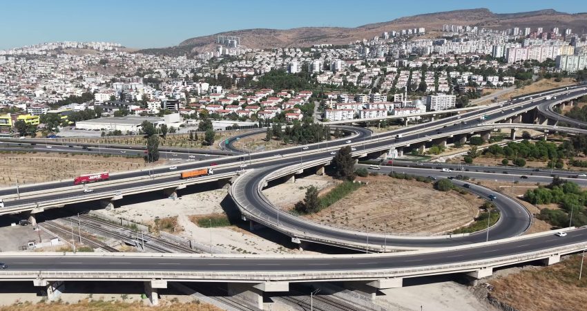 İzmir Büyükşehir Belediyesi, Çiğli ile Karşıyaka arasındaki ulaşım ağını güçlendirecek