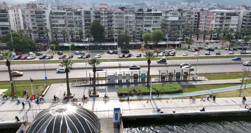 İzmir Büyükşehir Belediyesi, 29 Ekim Cumhuriyet Bayramı etkinlikleri kapsamında işitme