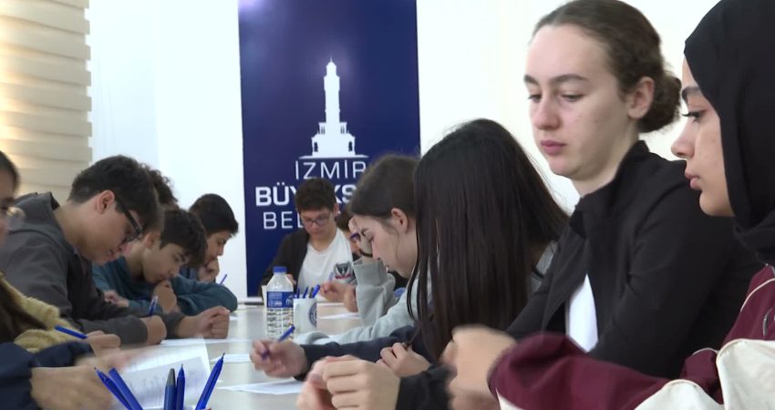 İzmir Büyükşehir Belediyesi Limontepe Farkındalık Merkezi, katılımcılara engellilerin günlük yaşamda