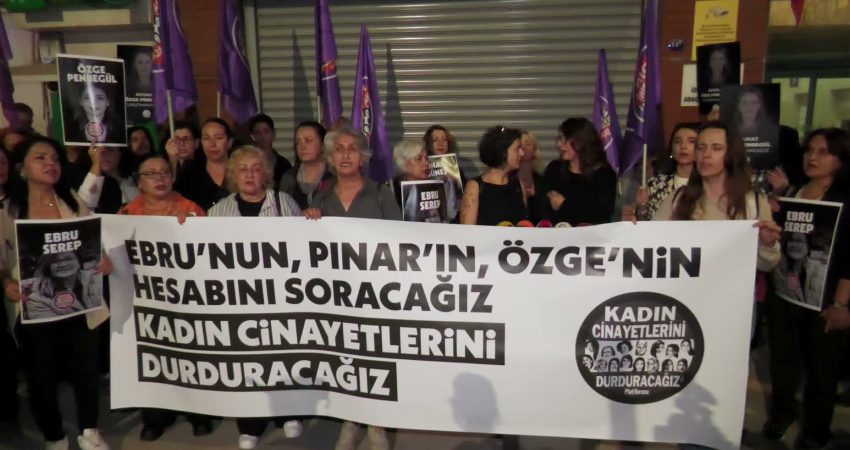 İzmir'de son 10 günde 3 kadının öldürülmesine tepki gösteren Kadın