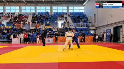 İzmir Büyükşehir Belediyesi Spor Kulübü sporcuları Aişe Dalda, Azra Ceren