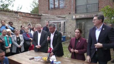 YENİ Parti Genel Başkanı Özgür Özel, Balıkesir’in Gömeç ilçesinde zeytin