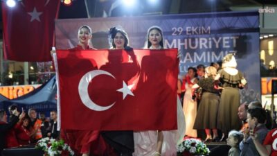 Karabağlar Belediyesi, Cumhuriyet Bayramı'nı dört gün süren kültür ve sanat