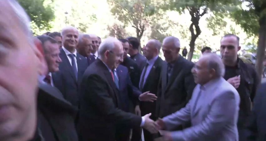 CHP Genel Başkanı Kemal Kılıçdaroğlu, Gaziantep’te esnafın sorunlarına dikkati çekerek