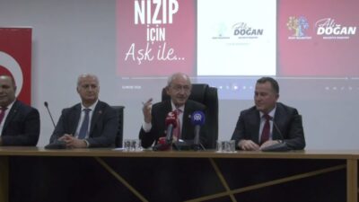 CHP Genel Başkanı Kemal Kılıçdaroğlu, Nizip Belediyesi ziyaretinde belediye başkanlarının