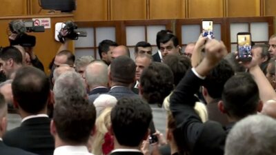 CHP Genel Başkanı Kemal Kılıçdaroğlu, fon krizine ilişkin, "Vurguncuları bilmiyoruz,
