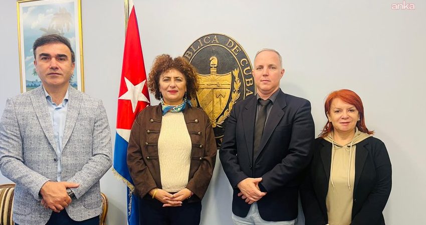 KESK’ten Küba Büyükelçiliği’ne ziyaret KESK Eş Genel Başkanı Ayfer Koçak ve beraberindeki heyet, Küba
