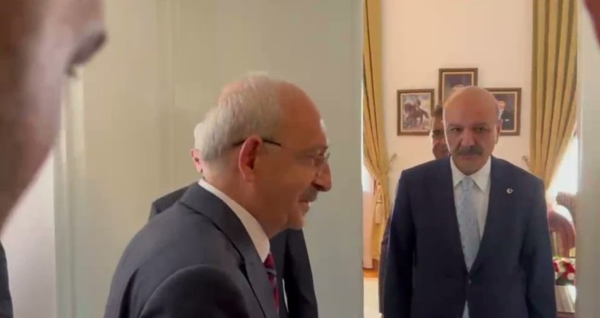 TBMM’deki makam odaları aynı koridorda bulunan CHP Genel Başkanı Kemal
