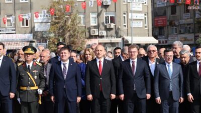 29 Ekim Cumhuriyet Bayramı kutlamaları kapsamında Kırıkkale’de tören düzenlendi.