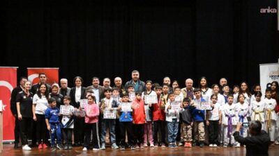 Kırşehir Belediyesi’nin Cumhuriyet Bayramı haftası kapsamında düzenlediği satranç turnuvası ve