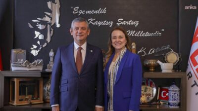 Konak Belediye Başkanı Nilüfer Çınarlı Mutlu, Yeni Parti Genel Başkanı