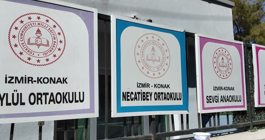Konak Belediyesi, beş okulun birden kullandığı 156 Sokak’ta gerçekleştirdiği düzenleme