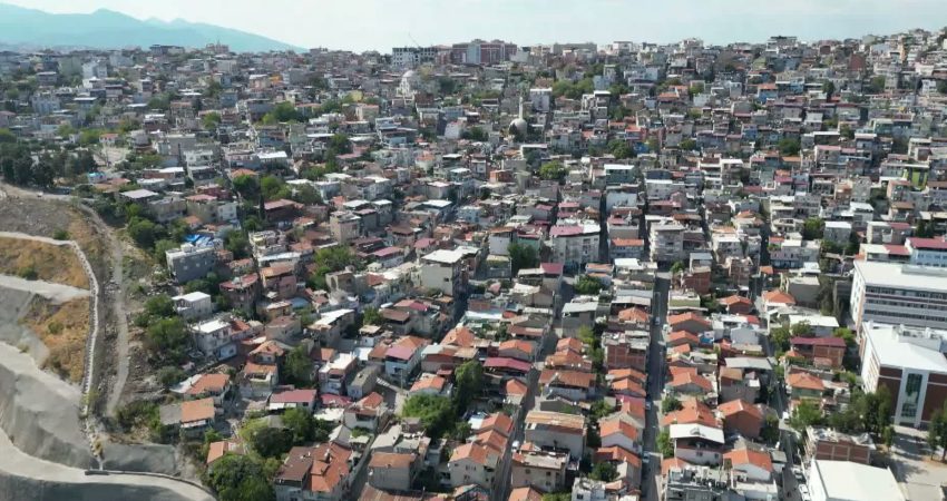 Konak Belediyesi, kentin köklü yerleşim alanlarından Beştepeler’de güvenli ve dirençli
