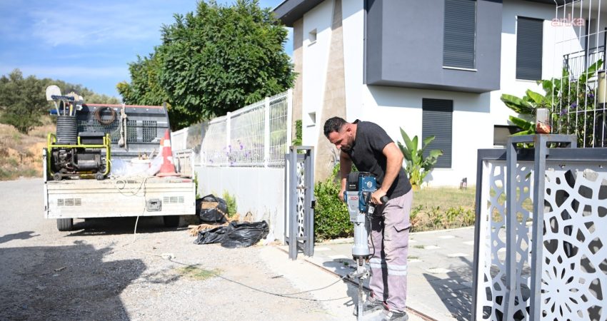 Kuşadası Belediyesi, Karaova Mahallesi’nde 12 bin metrekarelik alanda yürüttüğü kilit