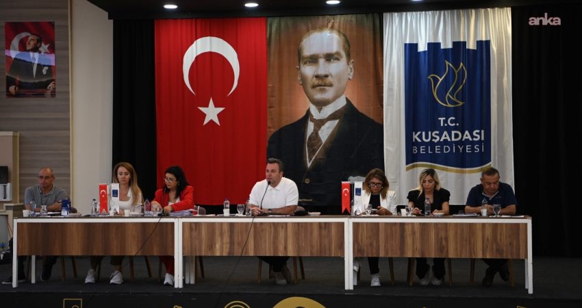 Kuşadası Belediye Başkan Vekili Tahsin Demirtaş, Vakıflar Genel Müdürlüğü’ne geçen Güvercinada