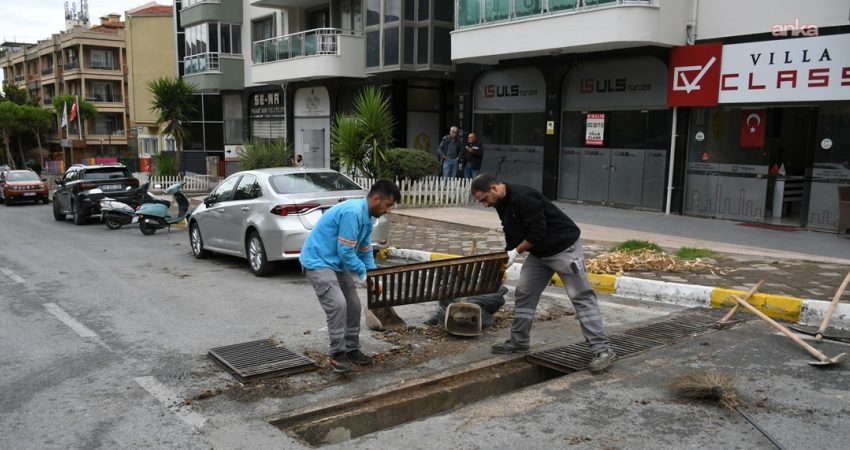 Kuşadası Belediyesi ekipleri, gece saatlerinde etkili olan yağış ve fırtınanın