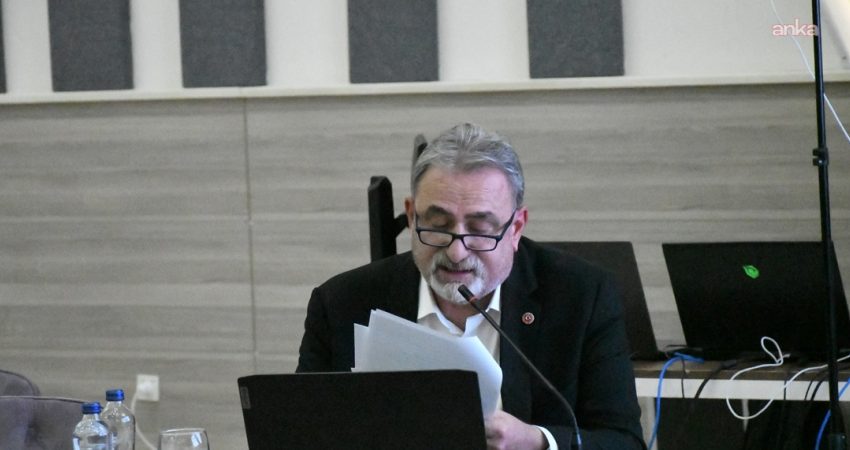 Kuşadası’nda “Nüfus Artışının Tarım Alanları ve İmar Planlarına Etkisi” konuşuldu Kuşadası Belediyesi Meclis Üyesi ve Ziraat Mühendisi Hasan Göçmen, ekim