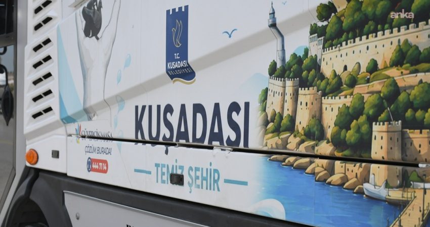 Kuşadası Belediyesi’nin geçen haziran ayında araç filosuna dahil ettiği “Küçük