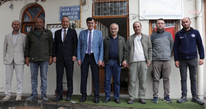 Kütahya Belediye Başkanı Eyüp Kahveci, Evliya Çelebi Mahallesi Muhtarı Mehmet