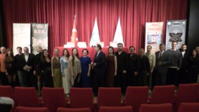 Manisa Büyükşehir Belediyesi Şehir Tiyatrosu, 2026-2027 tiyatro sezonunun perdelerini "Duruş"