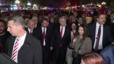 Ankara Büyükşehir Belediye Başkanı Mansur Yavaş, "Biz işimize bakıyoruz. Ankara