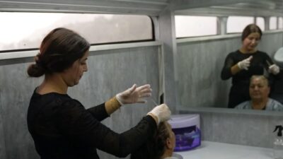 Mersin Büyükşehir Belediyesi'nin kırsal mahallelerde yaşayan vatandaşların kişisel bakım hizmetlerine