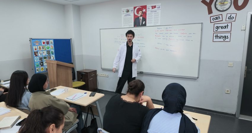 Mersin Büyükşehir Belediyesi MERCEK Meslek Edindirme ve Eğitim Merkezleri'nde verilen
