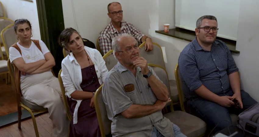Mersin Büyükşehir Belediyesi'nce bünyesinde düzenlenen "Sanat ve Fotoğraf Söyleşileri" serisinin