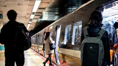 Metro İstanbul, sabah saatlerinde M5 Üsküdar-Sultanbeyli Metro Hattı'nın Ihlamurkuyu istasyonunda