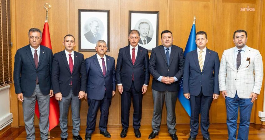 İzmir Büyükşehir Belediye Başkanı Cemil Tugay, MHP İzmir İl Başkanı